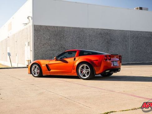 Used 2006 Chevrolet Corvette Z06 w/ Preferred Equipment Group image 17