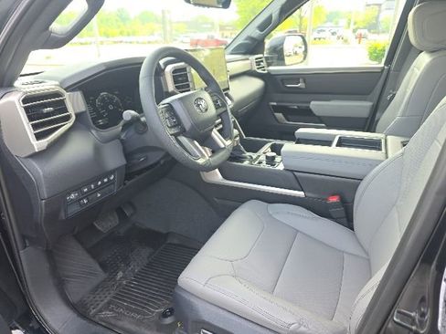 New 2026 Toyota Tundra Limited AWD/4WD image 9