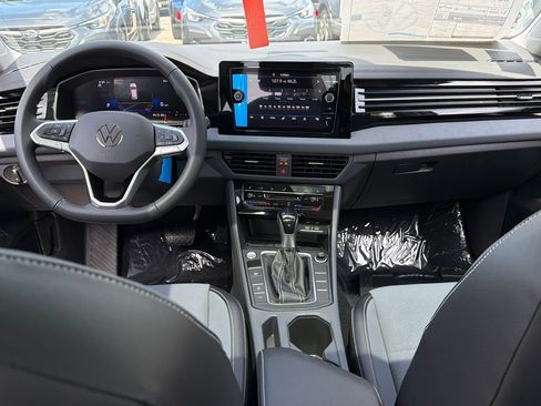 New 2026 Volkswagen Jetta SE FWD image 14