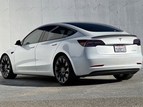 Used 2023 Tesla Model 3 Performance image 6