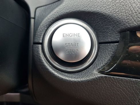 Used 2017 Mercedes-Benz E 400 E 400 image 27