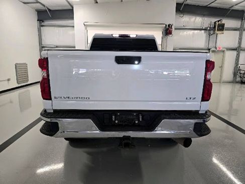 Used 2024 Chevrolet Silverado 2500 LTZ w/ LTZ Plus Package AWD/4WD image 8