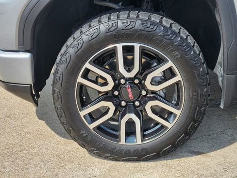 Certified 2024 GMC Sierra 1500 AT4 w/ Technology Package image 10