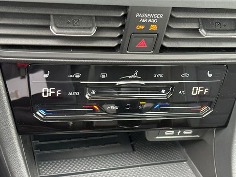 New 2026 Volkswagen Jetta SE image 18