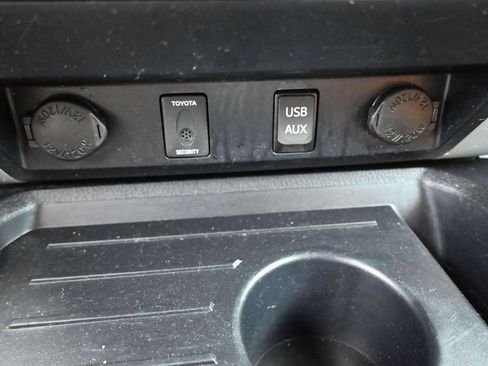 Used 2018 Toyota Tundra 1794 Edition AWD/4WD image 15