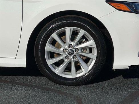 Certified 2021 Toyota Camry LE image 7