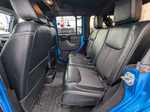 Used 2016 Jeep Wrangler Unlimited Freedom Edition image 21