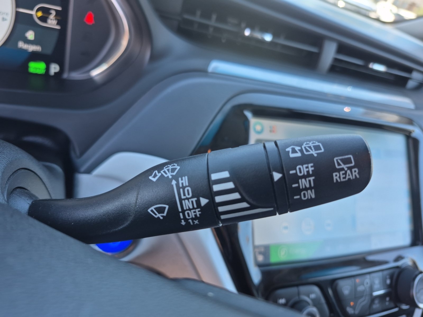 Used 2017 Chevrolet Bolt LT FWD image 32