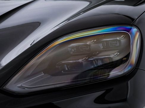 Certified 2025 Porsche Cayenne E-Hybrid AWD/4WD image 7