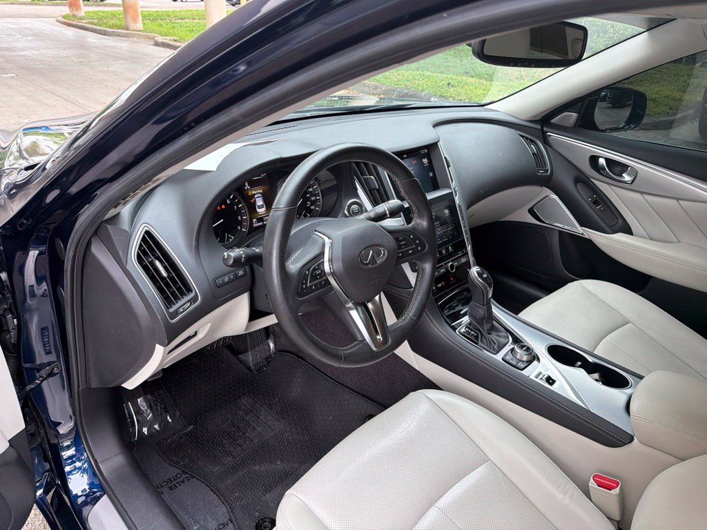 Used 2022 INFINITI Q50 Luxe w/ Cargo Package RWD image 7