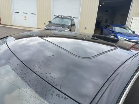 Used 2017 Volvo S90 T6 Inscription w/ Climate Package image 9