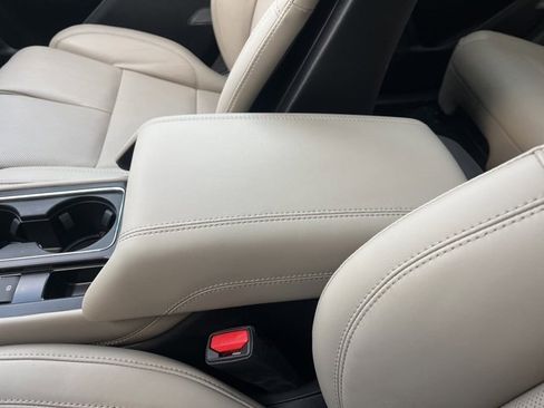 Used 2025 Lincoln Corsair Grand Touring w/ Equipment Group 302A image 36