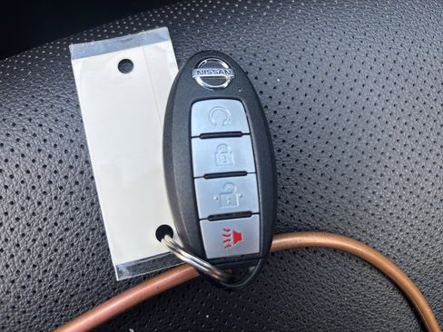 Used 2022 Nissan Rogue Sport SL w/ Premium Package image 31