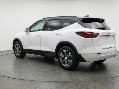 Used 2025 Chevrolet Blazer LT FWD image 6