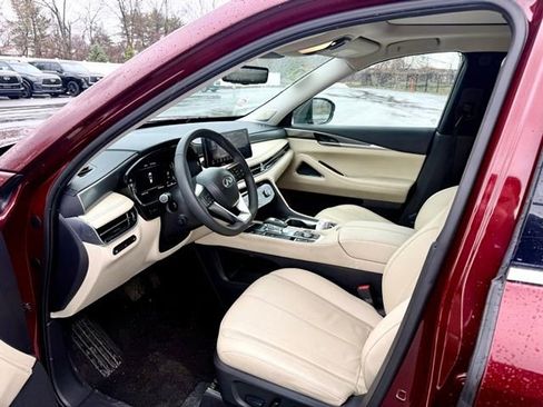 Certified 2023 INFINITI QX60 Luxe w/ Vision Package image 9