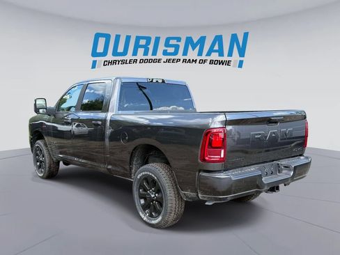 New 2026 RAM 2500 Big Horn AWD/4WD image 4