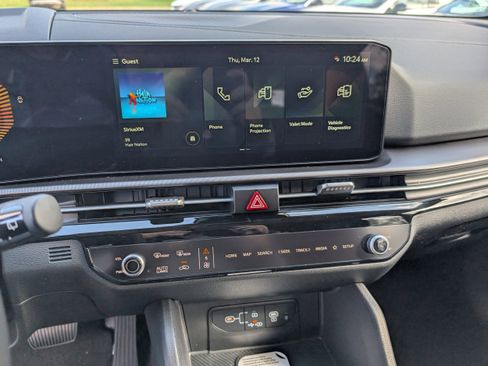 New 2026 Kia Sportage EX FWD image 10