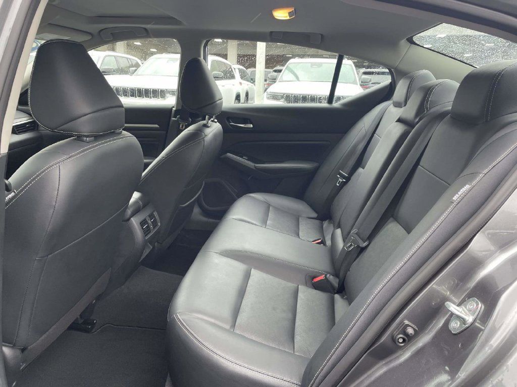 Used 2023 Nissan Altima 2.5 SL FWD image 20