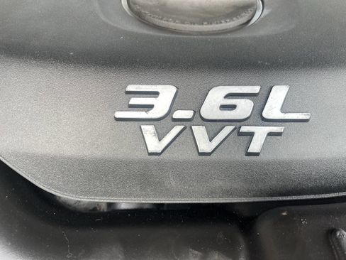 Used 2012 Jeep Grand Cherokee Laredo image 36