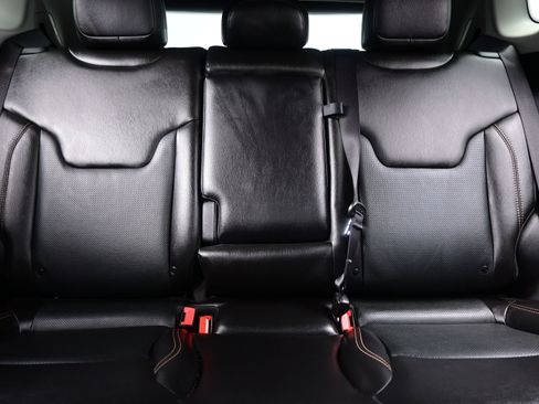 Used 2022 Jeep Compass Limited w/ Sun and Sound Group image 15