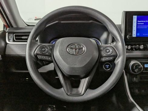 Certified 2025 Toyota RAV4 XLE image 30