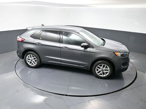 Used 2024 Ford Edge SEL image 45