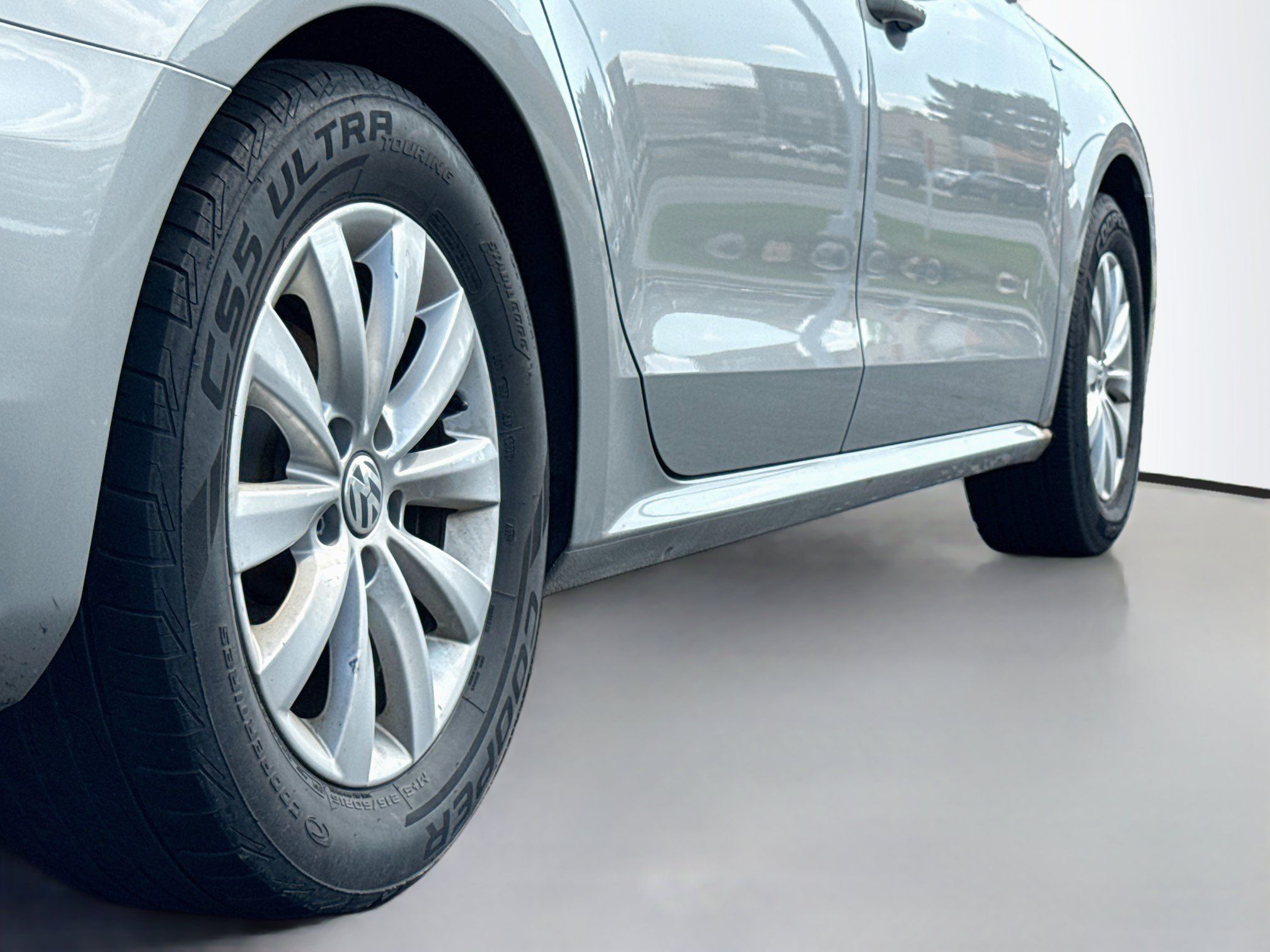 Used 2014 Volkswagen Passat 1.8T Wolfsburg Edition FWD image 9