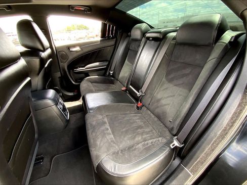 Used 2022 Dodge Charger Scat Pack RWD image 19