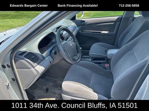 Used 2005 Toyota Camry LE image 9
