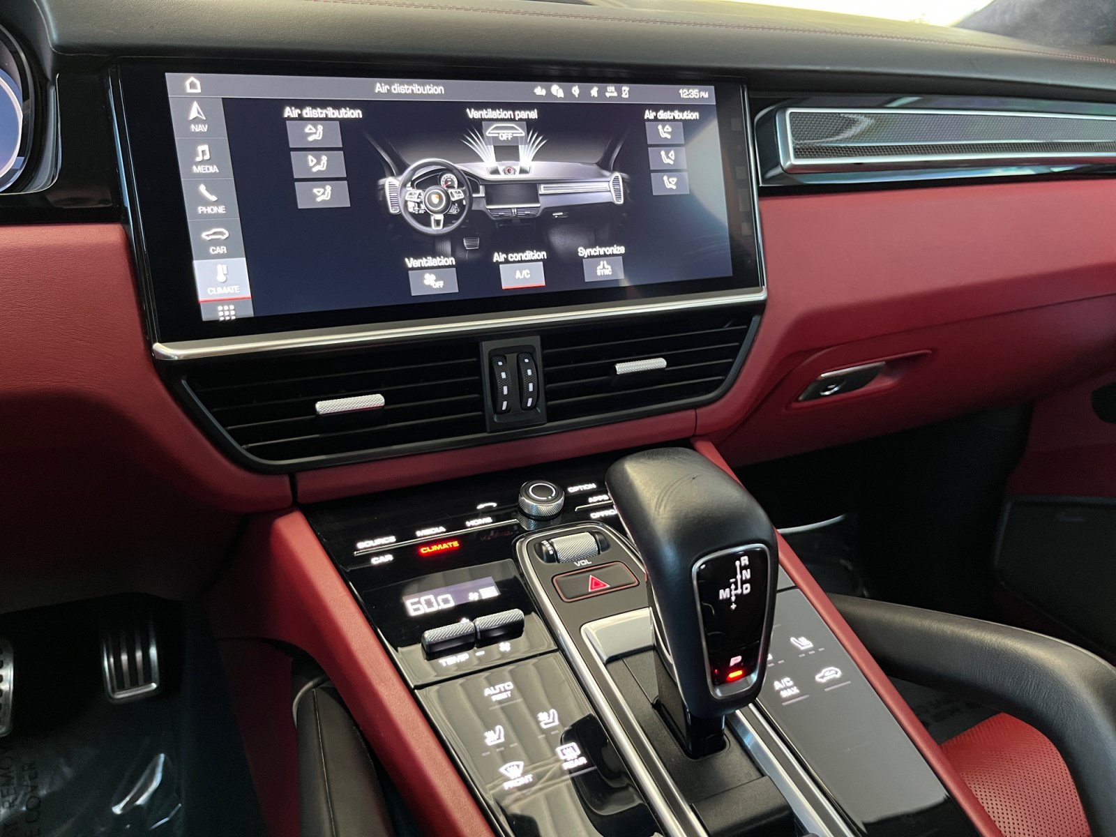 Used 2020 Porsche Cayenne Turbo AWD/4WD image 12