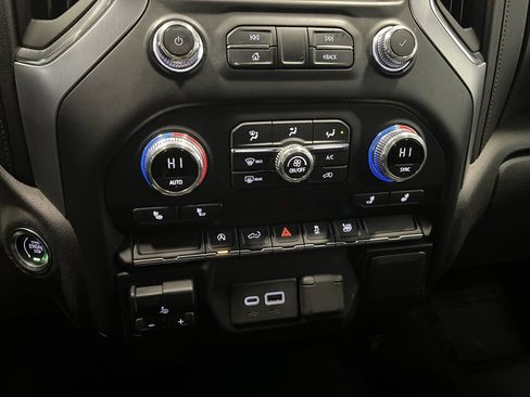 Used 2021 GMC Sierra 1500 Elevation image 7