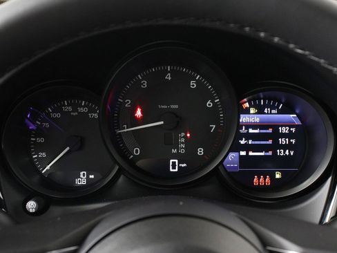 New 2026 Porsche Macan image 13