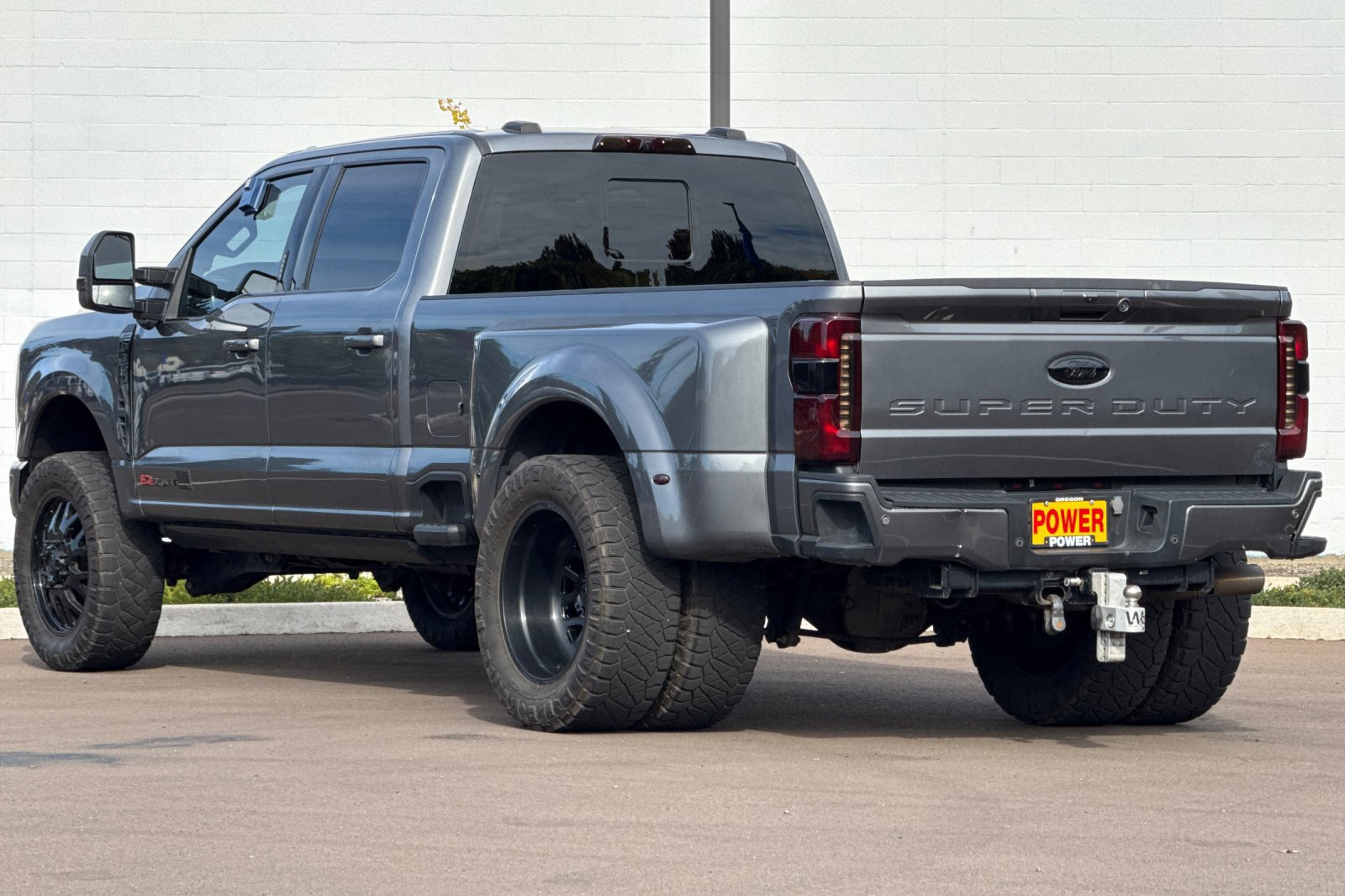 Used 2023 Ford F350 Lariat w/ Lariat Ultimate Package AWD/4WD image 6