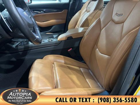 Used 2022 Cadillac CT5 V image 12