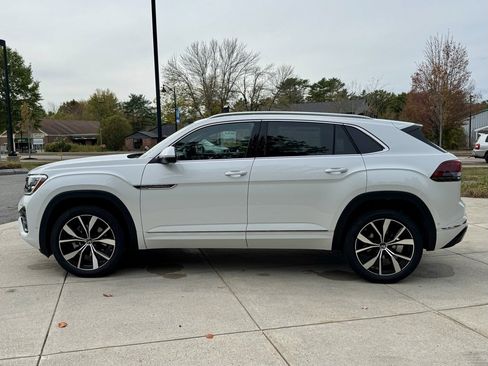 New 2026 Volkswagen Atlas Cross Sport SEL Premium R-Line image 15