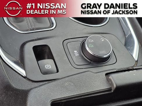 Used 2019 Chevrolet Traverse RS image 22