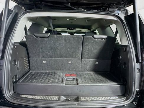 Used 2018 GMC Yukon Denali w/ Denali Ultimate Package image 28