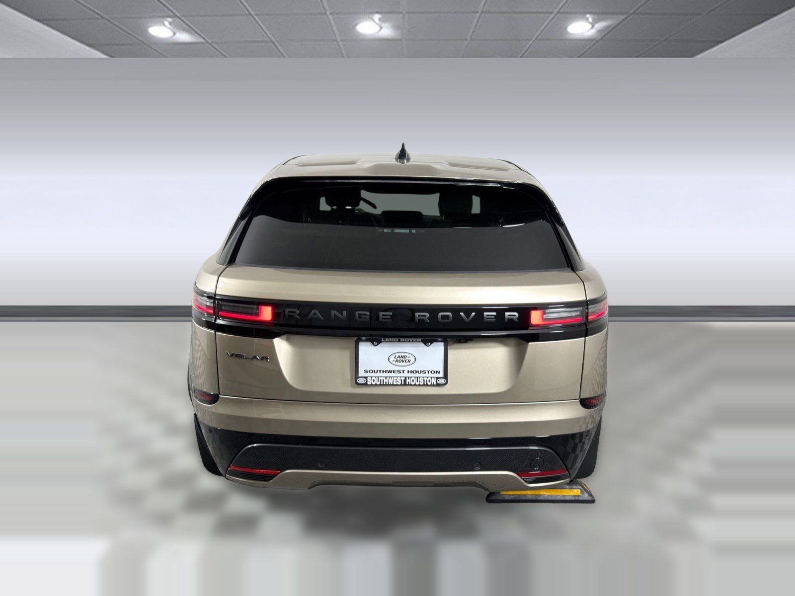 Used 2026 Land Rover Range Rover Velar Dynamic SE AWD/4WD image 10