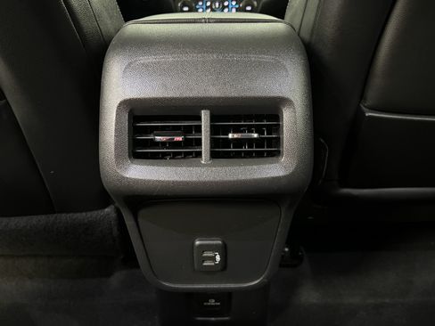 Used 2020 GMC Terrain SLT w/ Preferred Package FWD image 34