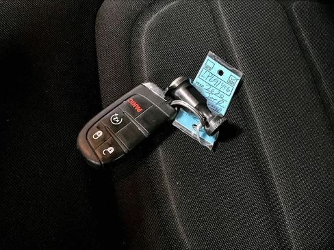 Used 2020 Jeep Renegade Latitude w/ Cold Weather Group image 13