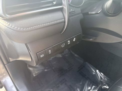 Used 2023 Toyota Camry SE w/ Cold Weather Package image 19