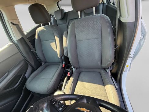 Used 2016 Chevrolet Trax LS AWD/4WD image 23