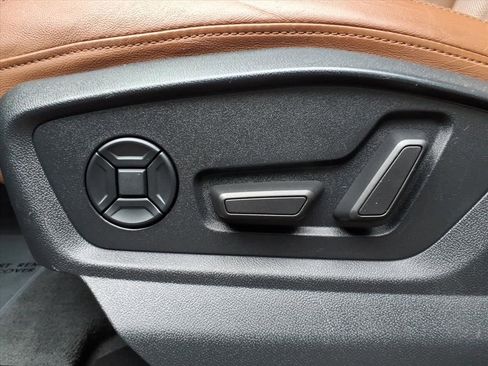 Used 2022 Audi Q7 2.0T Premium Plus w/ Premium Plus Package image 27