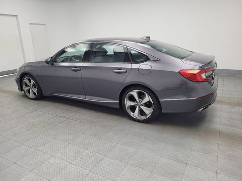 Used 2018 Honda Accord Touring image 3