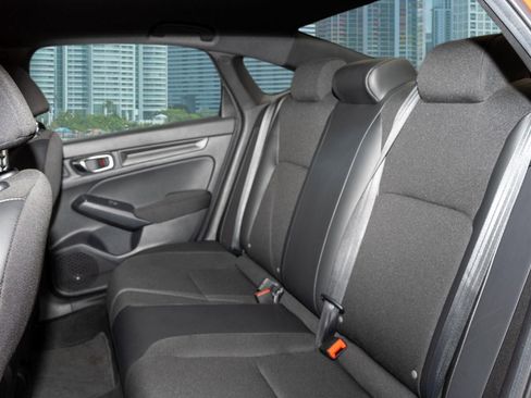 Certified 2024 Honda Civic Sport image 18