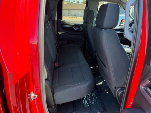 Used 2023 Chevrolet Silverado 1500 LT AWD/4WD image 22