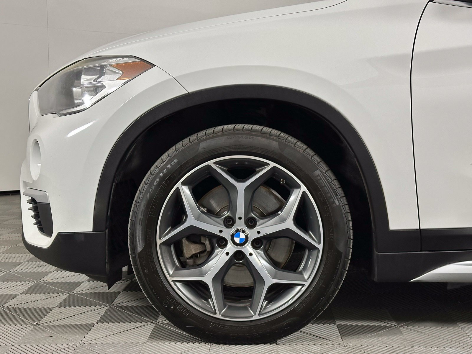 Used 2018 BMW X1 xDrive28i AWD/4WD image 7