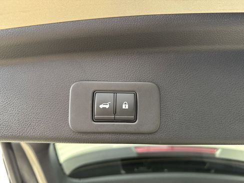 Used 2025 Nissan Murano SL AWD/4WD image 33