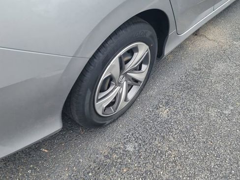 Used 2020 Honda Civic LX image 6