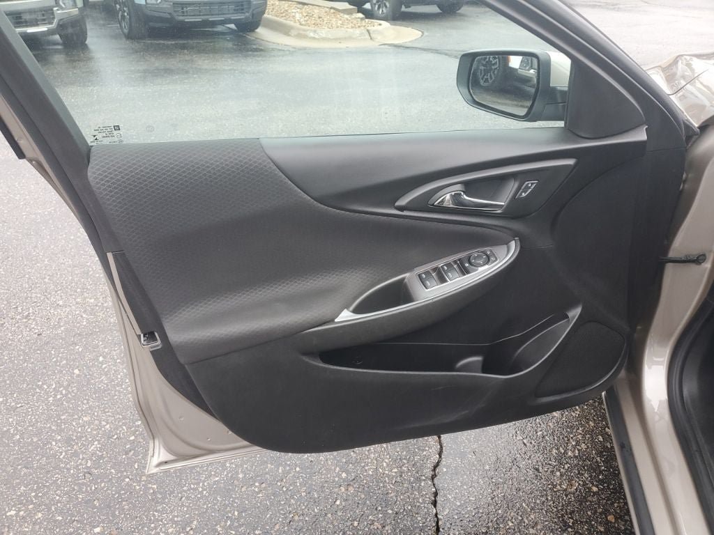Used 2024 Chevrolet Malibu LT FWD image 31